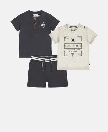 2 t-shirts & shorts set