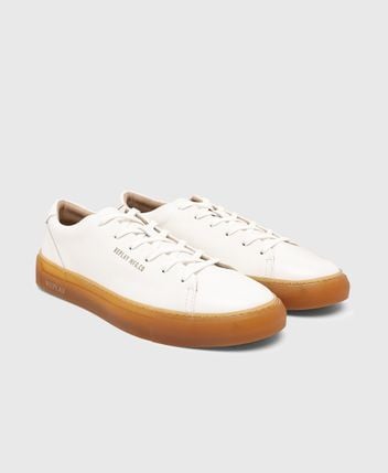 Sneakers Creep Action