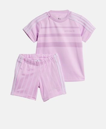 T-shirt and shorts set