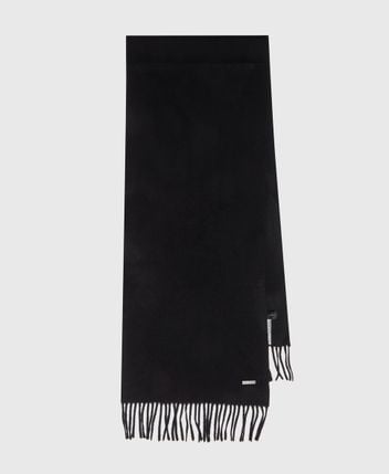 Wool scarf