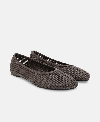 Ballet flats