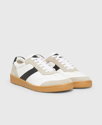 Sneakers Hattrick