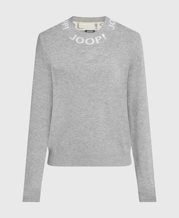Long-sleeved jumper