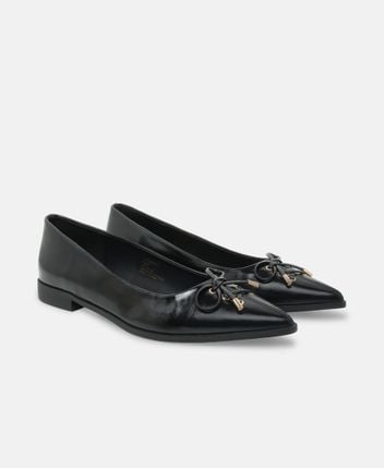 Ballet flats