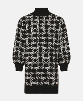 Knitted dress