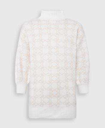 Knitted dress