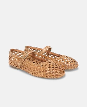 Ballerina flat with straps