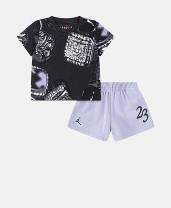 T-shirt and shorts set