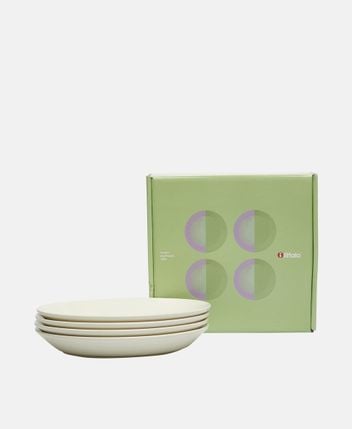 Plates, set of 4