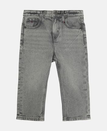 Straight-leg jeans