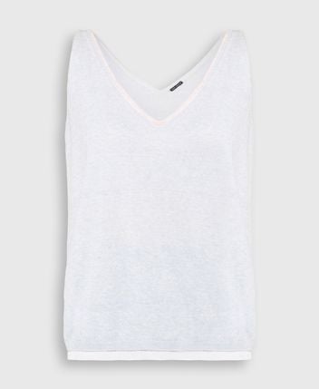 Sleeveless top