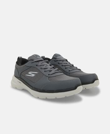 Sneakers Go walk
