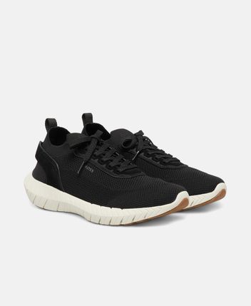 Sneakers Motion