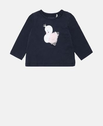 Long-sleeved top