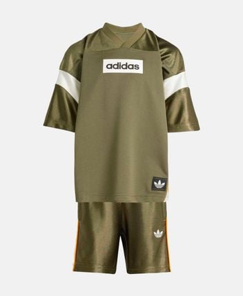 T-shirt and shorts set