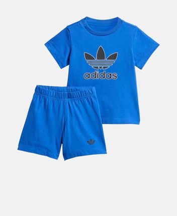 T-shirt and shorts set