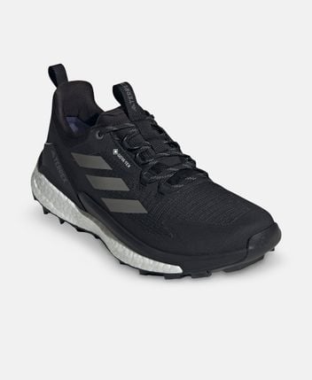 Trekking shoes