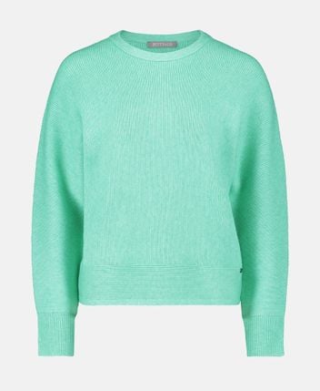 Long-sleeved jumper