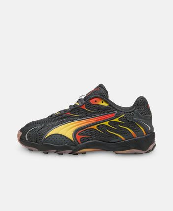 Sneakers Inhale