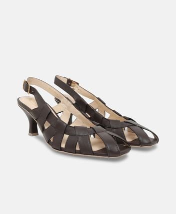 Slingback pumps