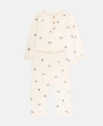 Pullover and trouser set