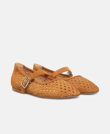 Ballerina flat with straps