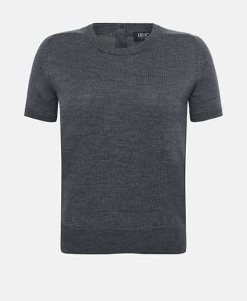 Wool pullover