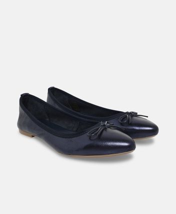 Ballet flats