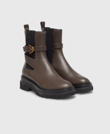 Chelsea boots
