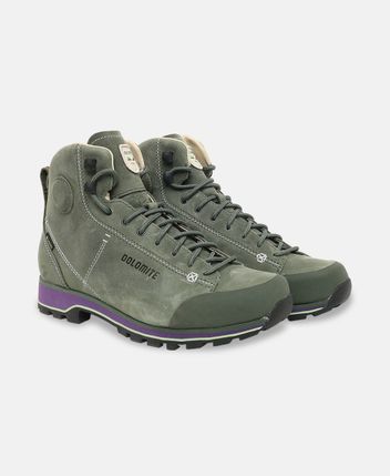 Trekking shoes