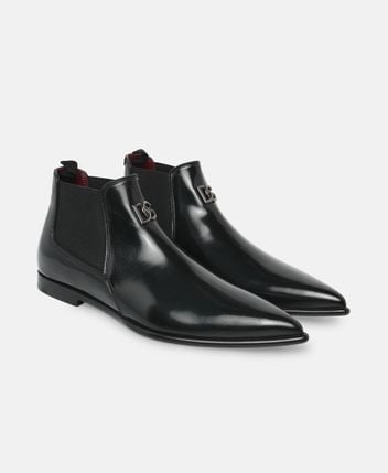 Chelsea boots