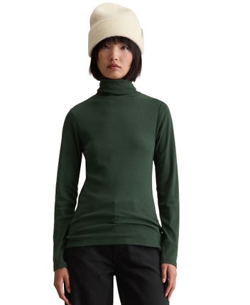 Long-sleeved top