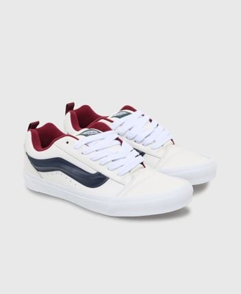 Sneakers Knu Skool