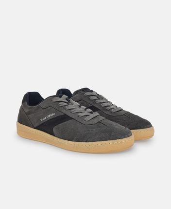 Sneakers Court M 4