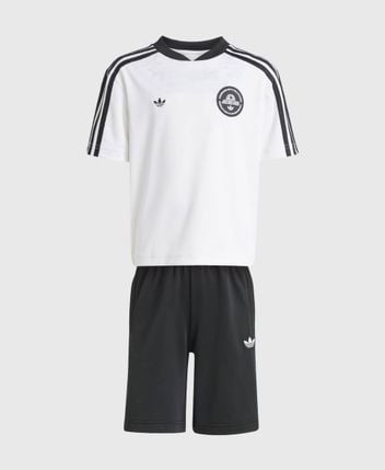 T-shirt and shorts set