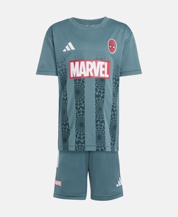 T-shirt and shorts set