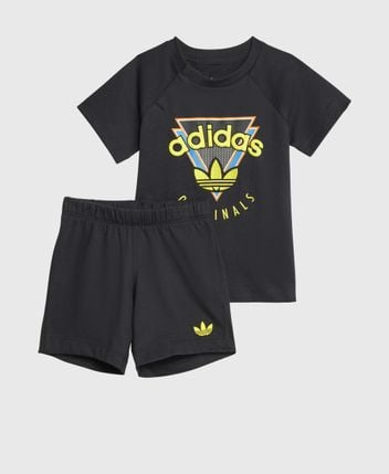 T-shirt and shorts set