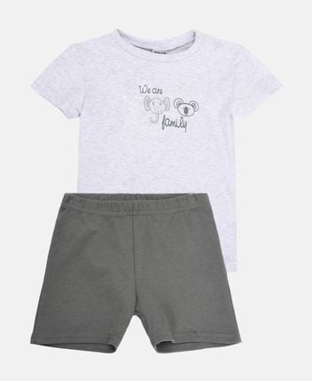 Set of t-shirts and shorts