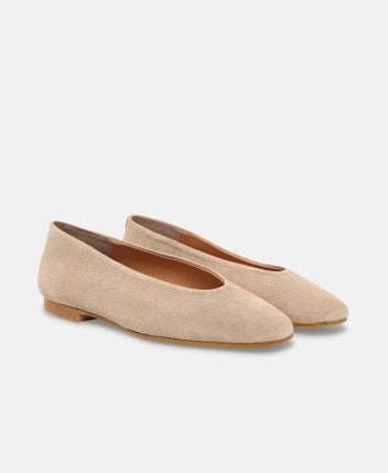 Ballet flats