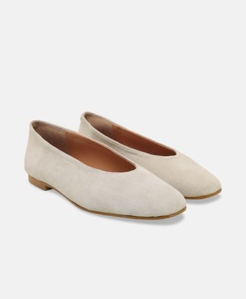 Ballet flats