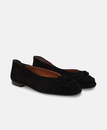 Ballet flats