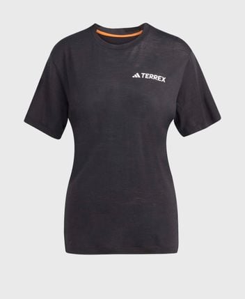 Training shirt