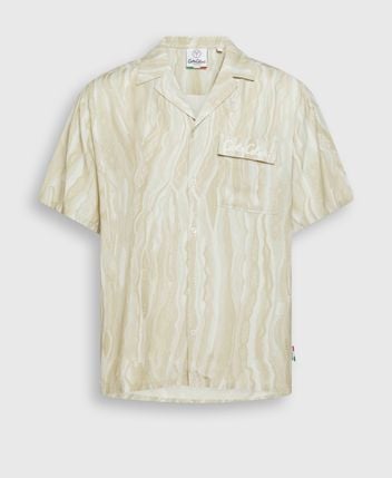 Short-sleeved shirt