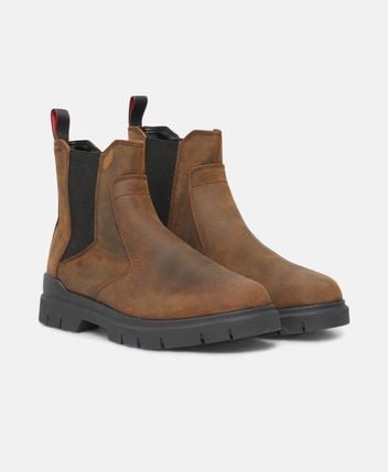 Chelsea boots Ryan