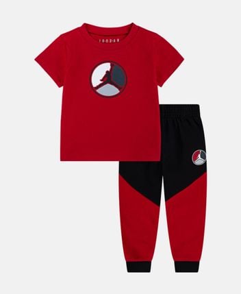 T-shirt & sweatpants set