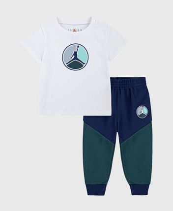 T-shirt & sweatpants set