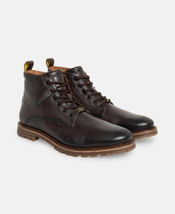 Lace-up ankle boot