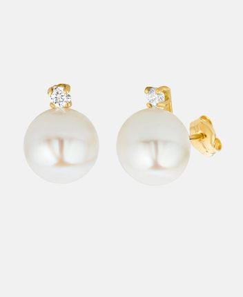 Pearl earrings