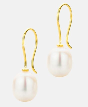 Pearl earrings