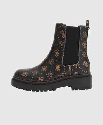 Chelsea boots Leanna